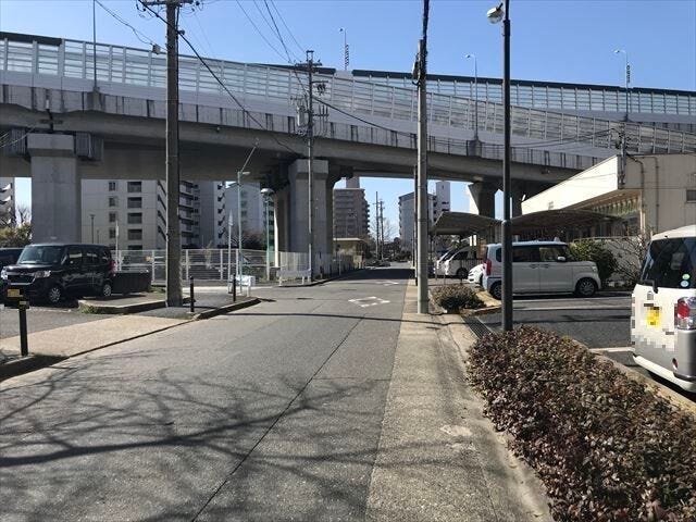 天然温泉白鳥の湯が約650m先にあります。たまには家族と歩いてお出かけしてもいいですね。
