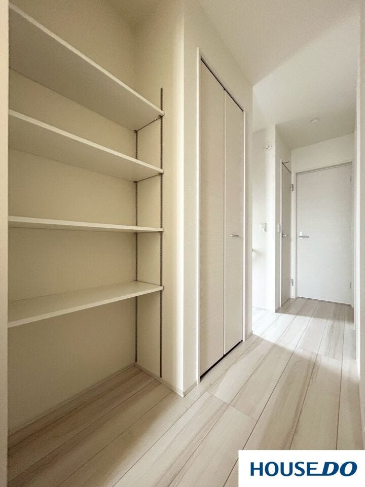 本をたくさん所有している方は、本棚として使うことも可能な収納です!