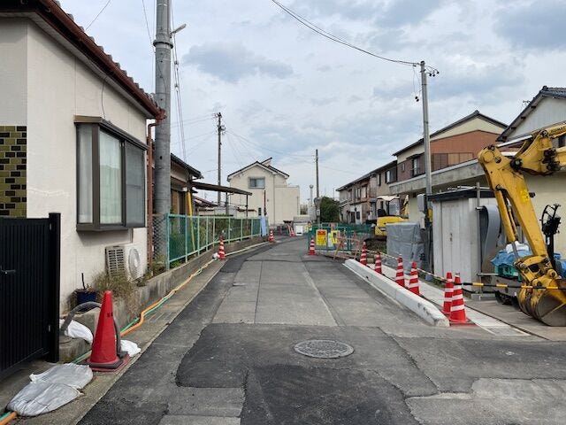 南側前面道路の様子です。