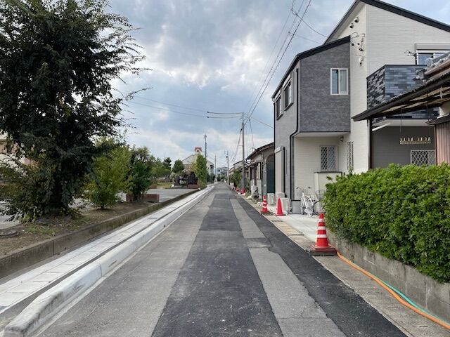 気になる方は、ご案内させていただきます。
お気軽にお問い合わせください。
お問い合わせは「ハウスドゥ 清須」まで!
名鉄新清洲駅から西へ。十六銀行さんの前です!