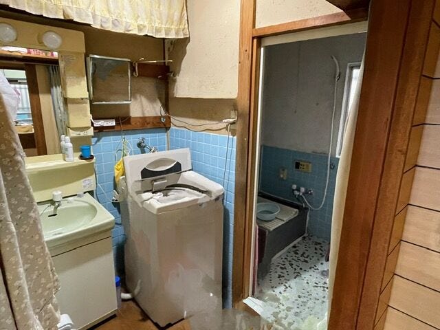 (一部写真加工しております。)
洗面の様子です。