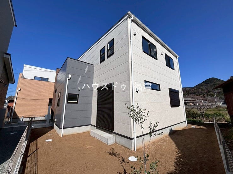 【外観】
2025年11月上旬 撮影♪
《福津市宮司4丁目 新築戸建て》 3号棟♪