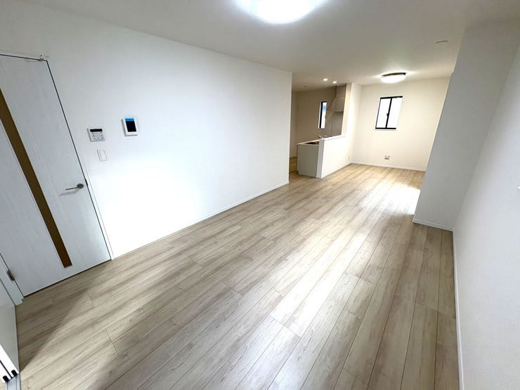 リビング 同仕様 
明るく開放的な広々リビング♪
一家団欒の時間が増えそうです♪