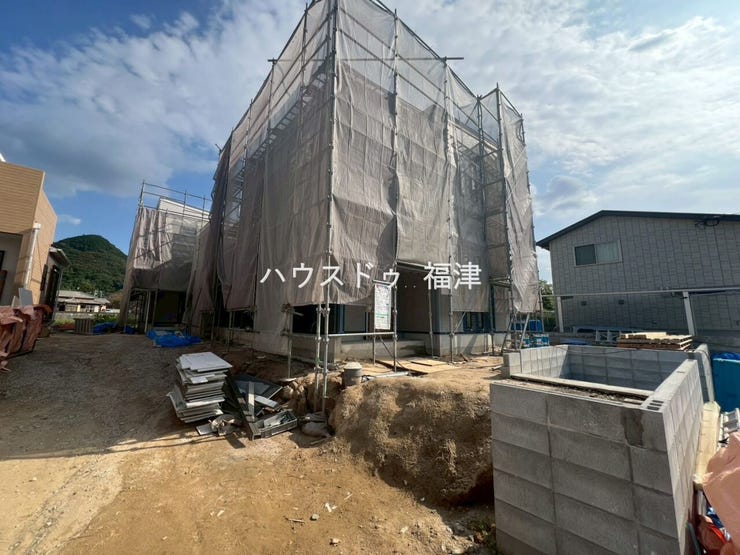 お家が出来ていく過程から楽しんでいただけるよう
写真を随時更新中♪
気になる方は便利な「お気に入り」をご利用ください♪
《福津市宮司4丁目 新築戸建て》