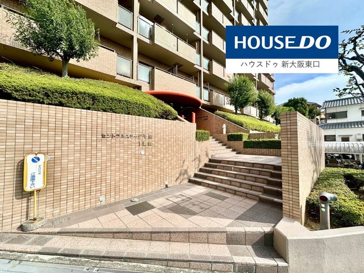 ロビー
植栽もよく手入れされています。