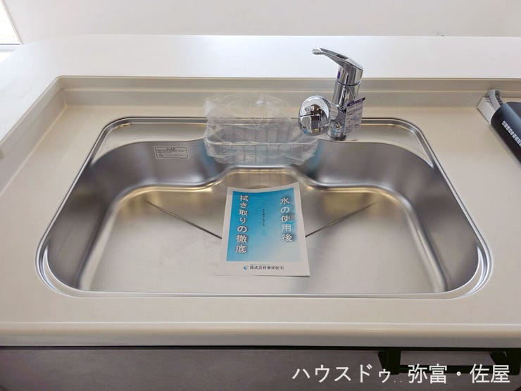 浄水器内蔵ハンドシャワー♪蛇口の先端に浄水器を内蔵しているため場所をとりません!