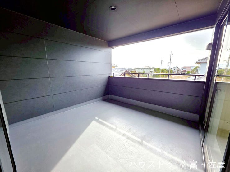 急な雨でも安心できるインナーバルコニー!