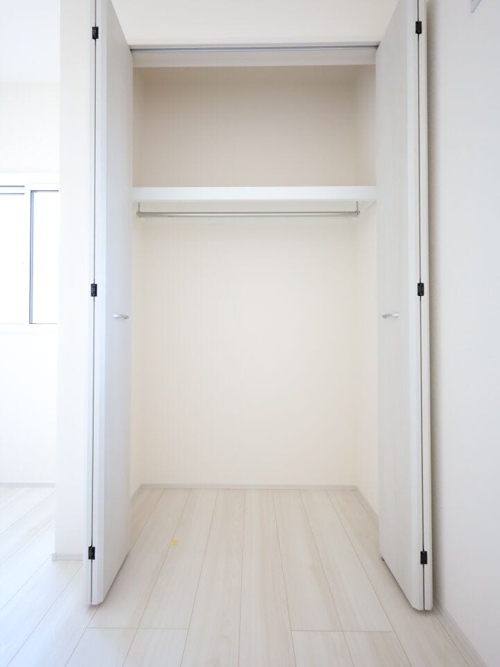 高さも奥行きもあるから、たくさん収納していつまでも広々としたお部屋を保てます。