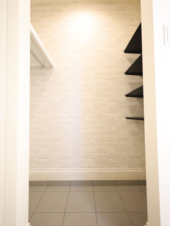 大容量の土間収納で靴からアウトドア用品まで一箇所に収納可能!