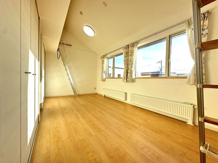 ☆パネル暖房付きで寒い季節も快適♪