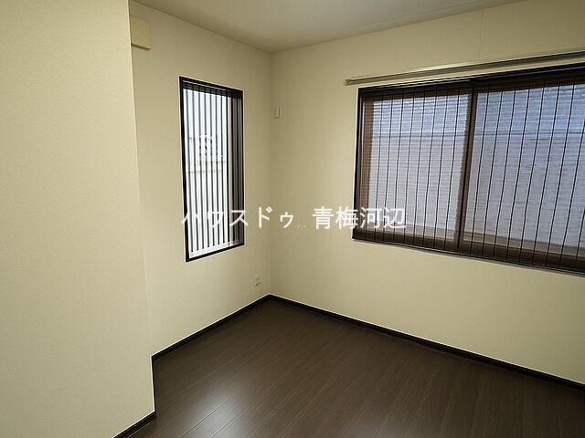 4.6帖洋室:2面採光なので、通風・採光良好です。
※一部CG家具消し加工処理をしています。