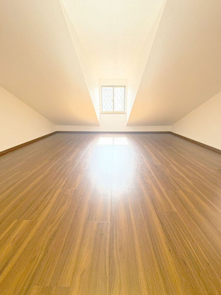 小倉南区沼南町 4LDK中古戸建♪2025年10月内外装リフォーム済み♪ドラッグストアまで徒歩約7分♪