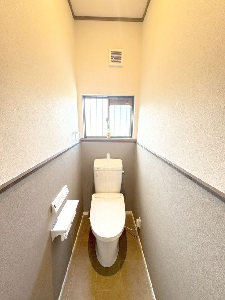 小倉南区沼南町 4LDK中古戸建♪2025年10月内外装リフォーム済み♪ドラッグストアまで徒歩約7分♪