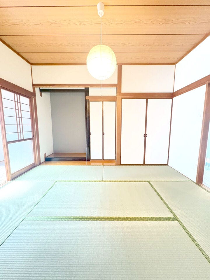 小倉南区沼南町 4LDK中古戸建♪2025年10月内外装リフォーム済み♪ドラッグストアまで徒歩約7分♪