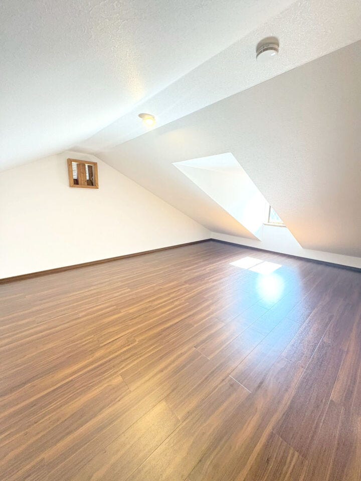 小倉南区沼南町 4LDK中古戸建♪2025年10月内外装リフォーム済み♪ドラッグストアまで徒歩約7分♪