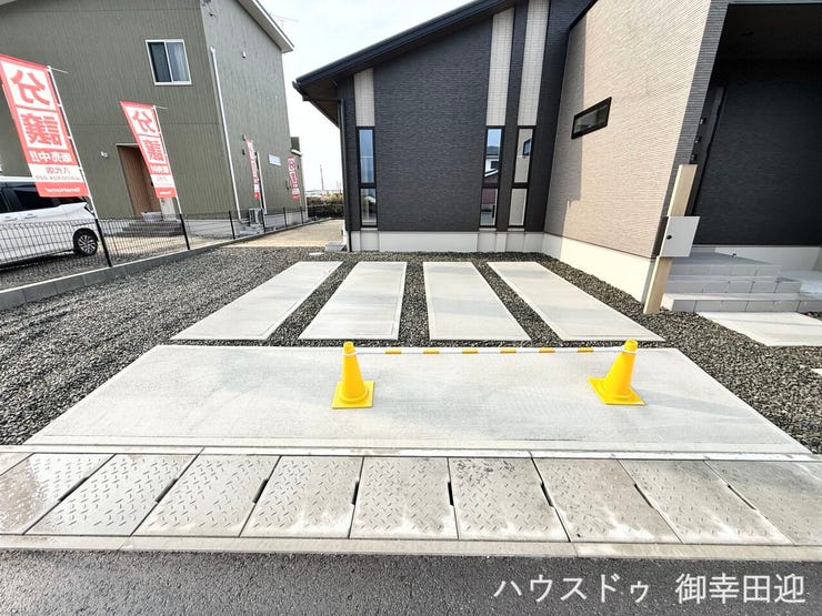 ■□■車と趣味の幅が広がる場所■□■単なる駐車スペースではない、洗車やタイヤ交換、DIYにも使える多目的な屋外スペースです