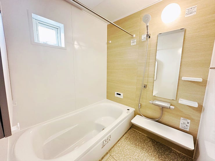 明るく清潔感あふれるお風呂で、家族全員がリフレッシュできる理想のバスルーム!