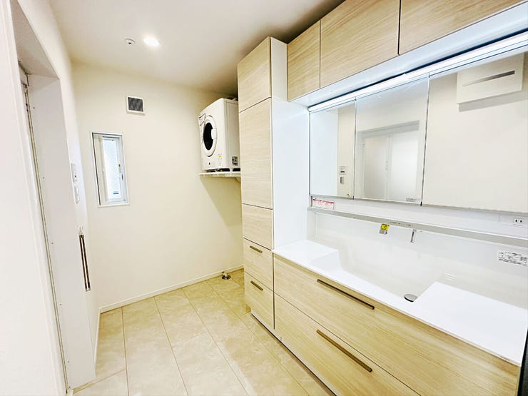 朝の忙しい時間も快適でスムーズな準備ができる便利な設備♪