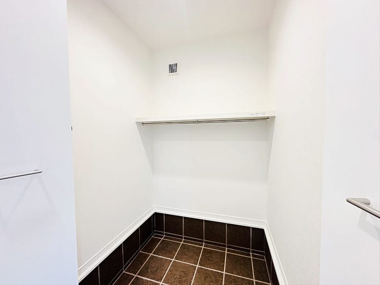 玄関にシューズインクローク付き!ベビーカーやアウトドア用品もすっきり収納