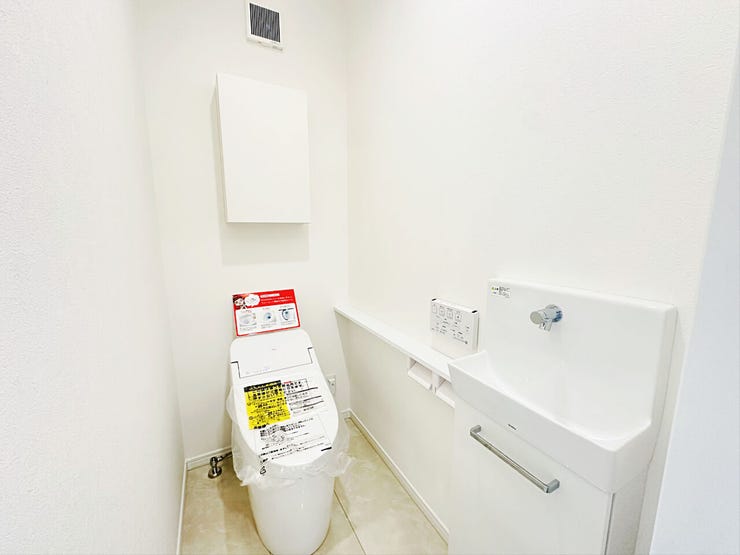 使いやすさと機能性にも配慮し、ゆとりある動線と手洗いスペースを確保。