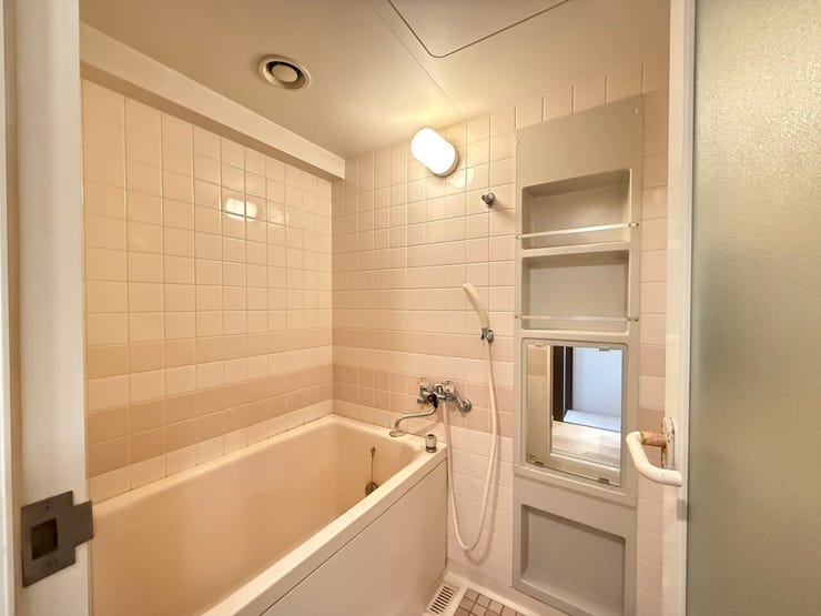 *浴室*
※家具消し加工を施してあります。