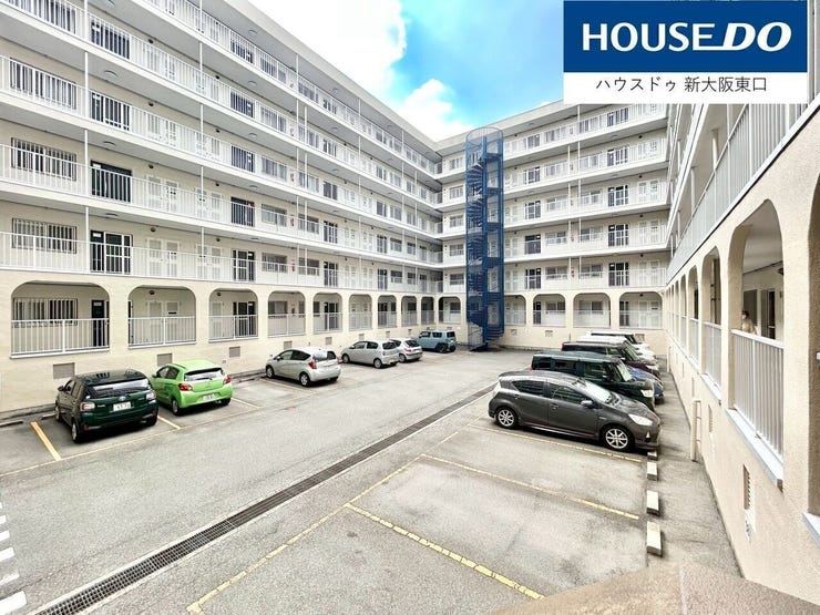 敷地内の駐車場です。