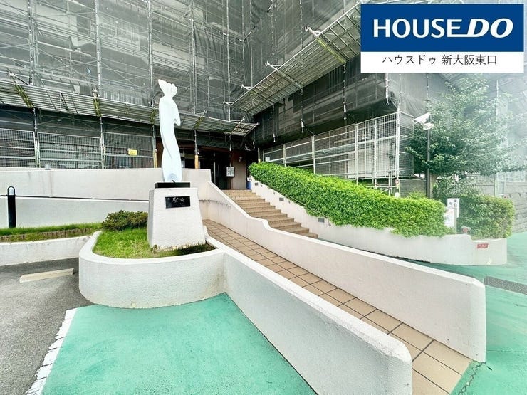 こちらもガラスの窓がついていて明るいですね