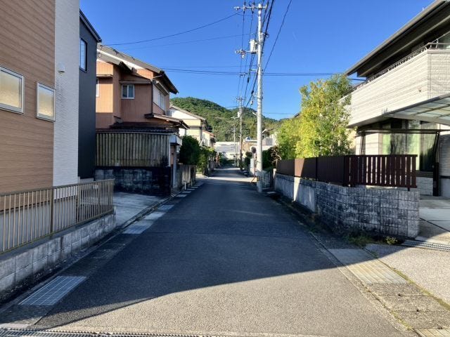 北側道路 東から西方向