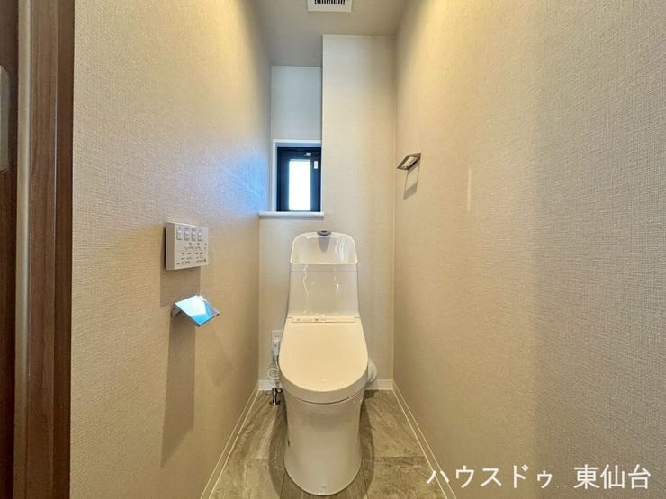 大通りに面しているので車の出し入れもしやすそうです。