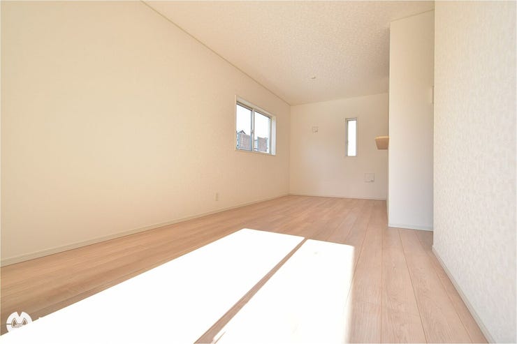 【リビング】14.5帖のリビングです!リビング、ダイニングスペースが分けやすい間取りです♪