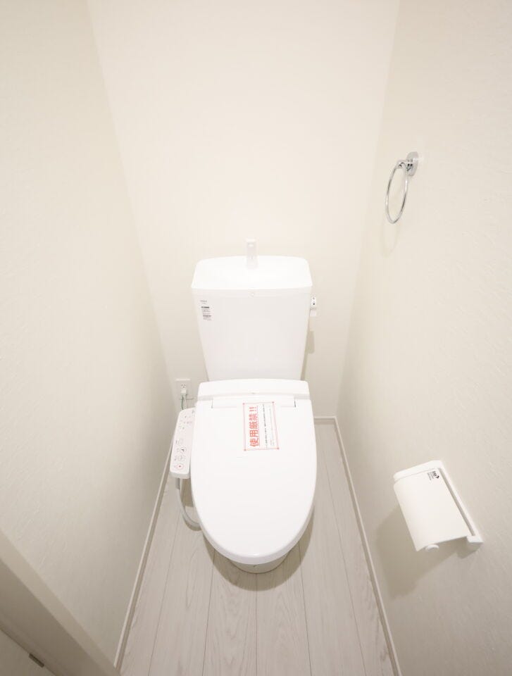 (同社施工事例)1.2階にトイレがあるので渋滞する心配もなし♪