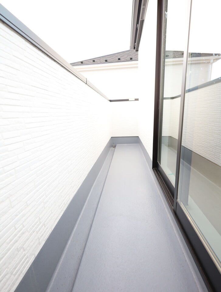 (同社施工事例)洗濯物も気持ち良く干せそうです。