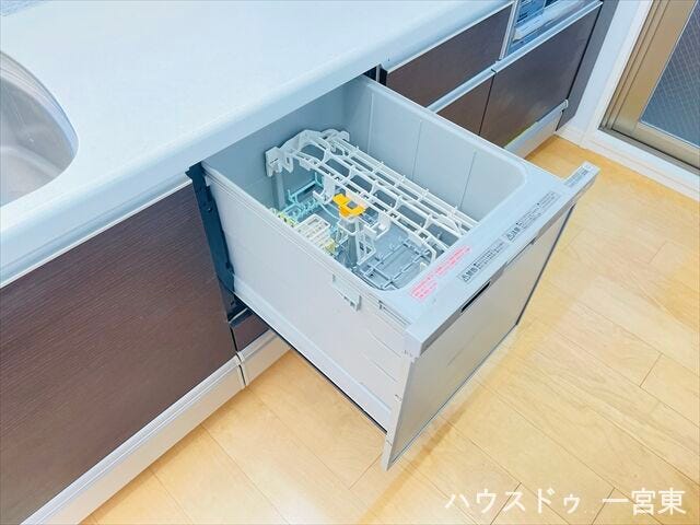 【食器洗浄乾燥機】