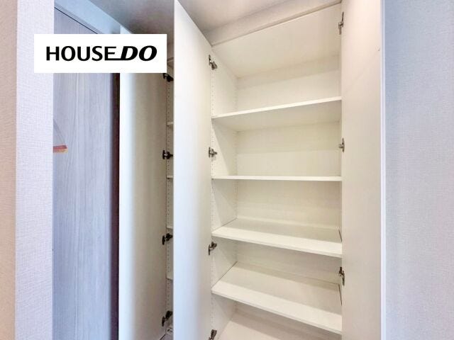 玄関には大容量シューズクローゼットがございます◎