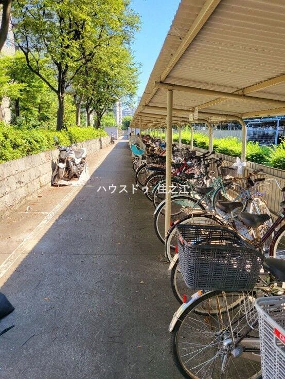 ★駐輪場も区画数はたくさんございます。空き状況の確認はお気軽にお申し付け下さい。