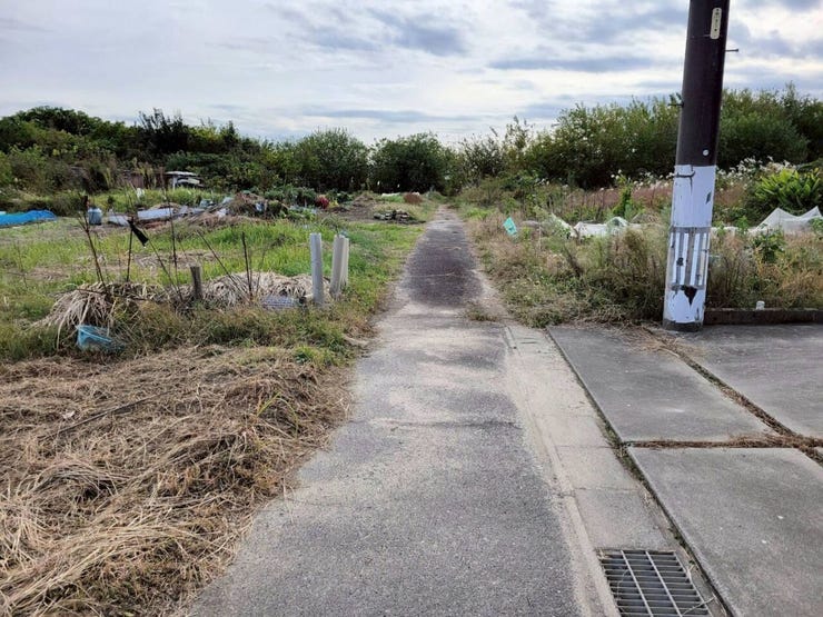 東側前面道路 南方面