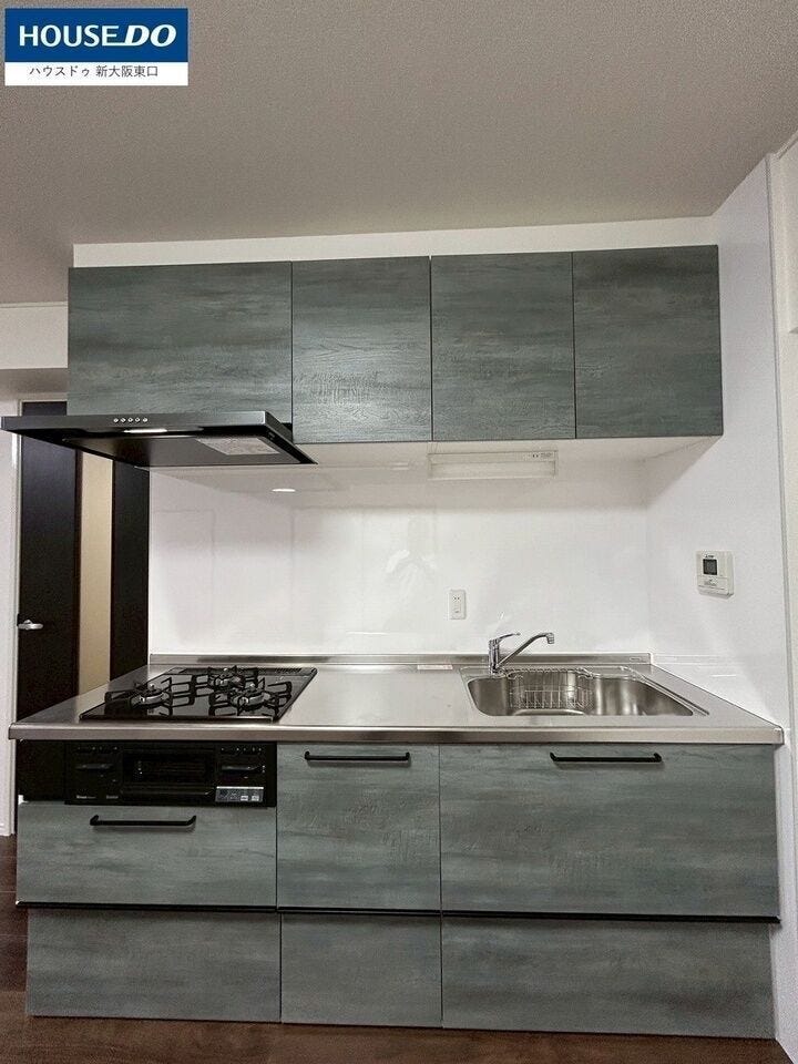 システムキッチン♪
柄がフロアと絶妙にマッチしていてとてもおしゃれですね