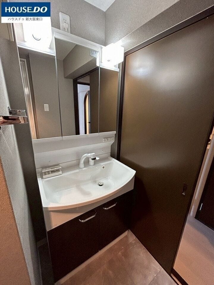 三面鏡で収納豊富★