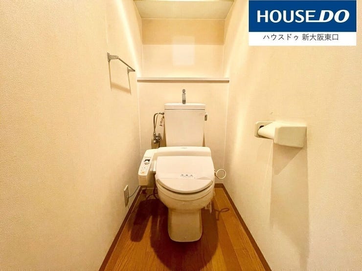 温水洗浄便座付きです。