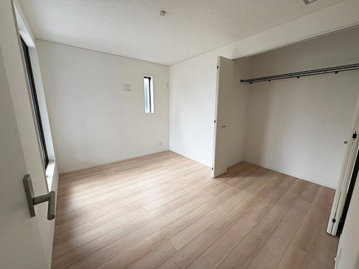 【同型写真】
※色は異なる場合がございます。