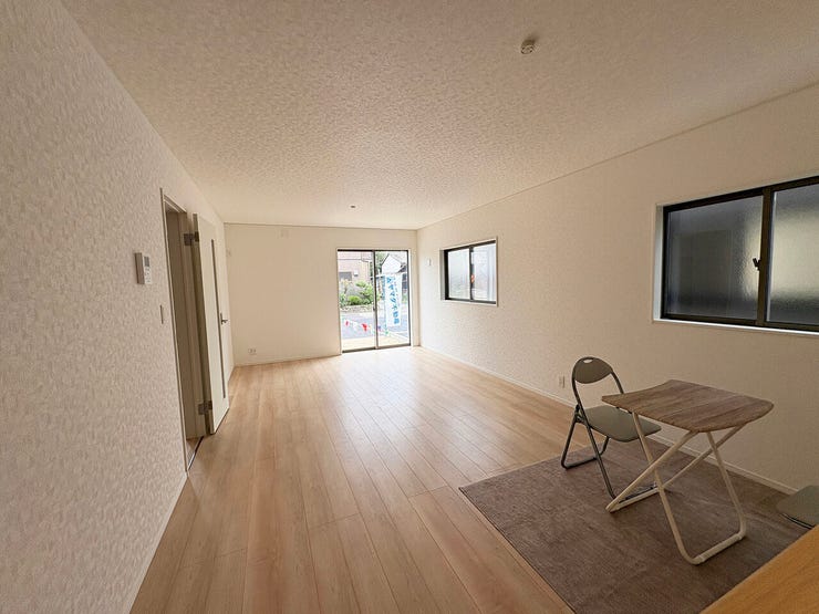 【同型写真(リビング)】
【同型写真】
※色は異なる場合がございます。