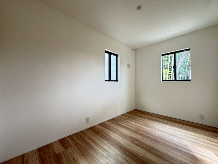 *南東側5帖洋室*