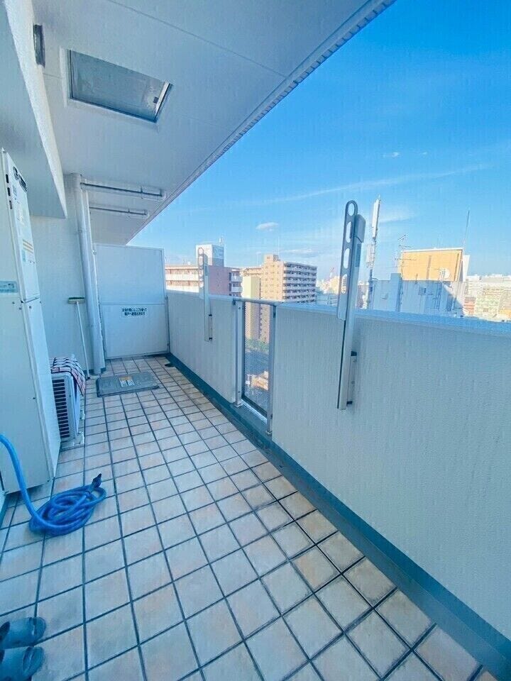 広々としたバルコニーではしっかりとお洗濯ものも干せます★