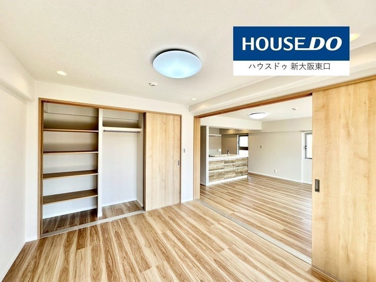 収納たっぷり。
居室の収納の他、パントリーやウォークインクローゼットまで。