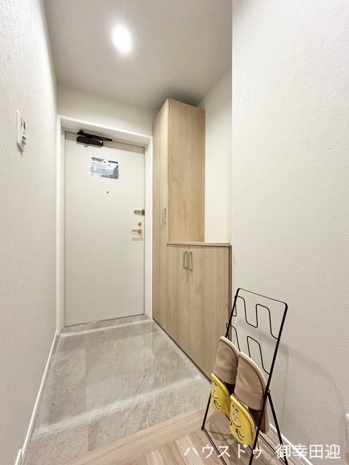 ■□■「ただいま」の安堵をくれる場所■□■訪れる人を迎え入れ、帰るたびにホッと一息つける、明るく機能的なエントランス。