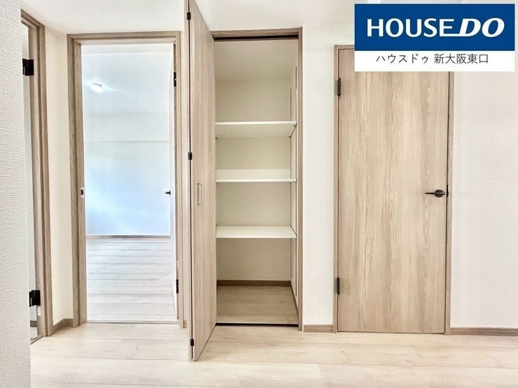 廊下にある収納棚です。