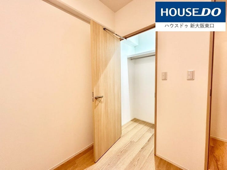 ウォークインクローゼット
ご家族のお荷物がすべて入りますね。