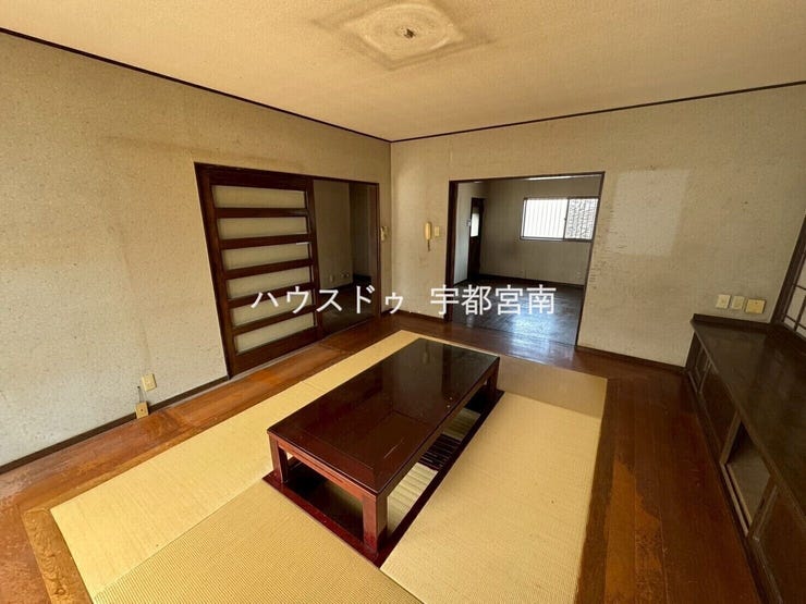 【外観】
畳とフローリングの良さを掛け合わせたリビングです。