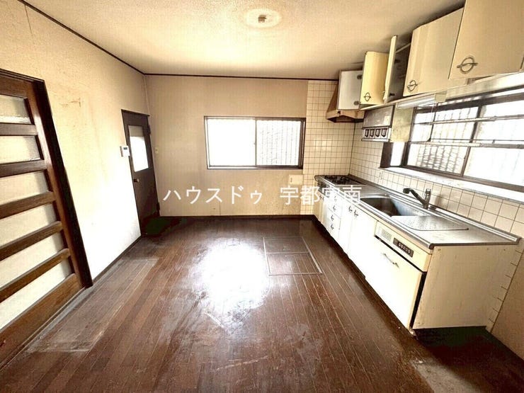 ダイニングとキッチンが近くにあることにより料理が運びやすいですね!