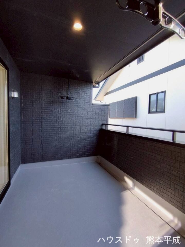 インナーバルコニーで少しの雨なら濡れません